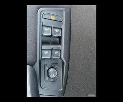 Volkswagen Tiguan 2.0 TDI SCR Life - 22