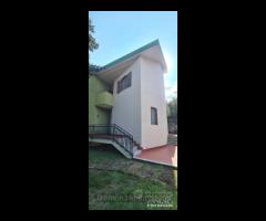 Villa con 800mq di giardino a Giarre