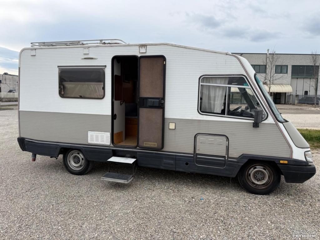 Laika LASERHOME 57 S FIAT 2.5 TD 4 POSTI LETTO - 1