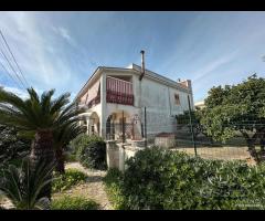 Talsano- villa con giardino e garage - 6