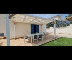 Triscina villetta ind. con vista mare incantevole