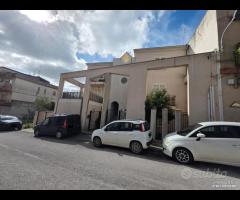 Castelvetrano app. piano 1 con box auto