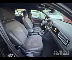 Volkswagen T-Roc 2.0 TDI SCR 150 CV DSG R-Line - 24