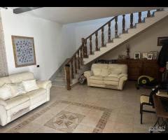 GROTTAGLIE - Villa indipendente con giardino