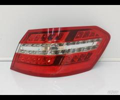 FARO FANALE STOP POSTERIORE DX MERCEDES E350 W212