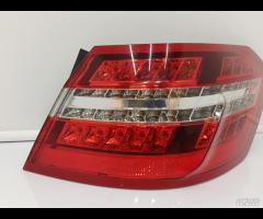 FARO FANALE STOP POSTERIORE DX MERCEDES E350 W212