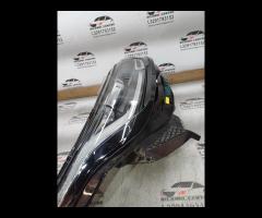 FARO FANALE ANTERIORE DESTRA 2021 RANGE ROVER VELA