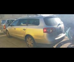 Ricambi VW Passat sw 2.0 D del 2007 motore BMR
