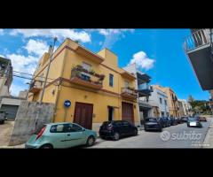 Castelvetrano casa ind. con ampio garage