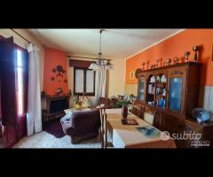 Castelvetrano casa ind. con ampio garage - 20