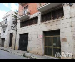 Castelvetrano luminoso appartamento vani 5 in cent