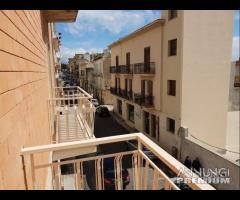 Castelvetrano luminoso appartamento vani 5 in cent - 12