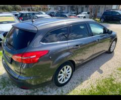FORD - Focus Station Wagon - 1.6 120 CV GPL SW Tit - 6