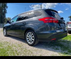 FORD - Focus Station Wagon - 1.6 120 CV GPL SW Tit - 11