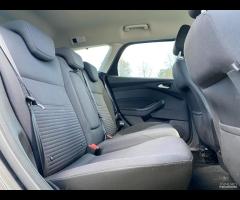FORD - Focus Station Wagon - 1.6 120 CV GPL SW Tit - 20