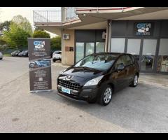 Peugeot 3008 1.6 HDi 110CV - Neopatentati