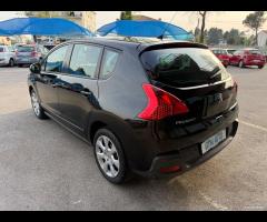 Peugeot 3008 1.6 HDi 110CV - Neopatentati