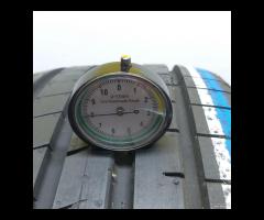 2 GOMME 235 60 18 GOODYEAR A69215