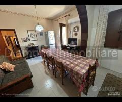 Casa semindipendente con cortile a Giarre