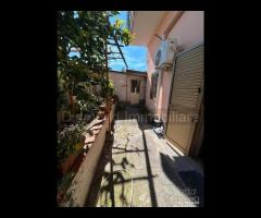 Casa semindipendente con cortile a Giarre - 12