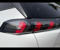 Peugeot 2008 BlueHDi 130 Cv S&S EAT8 Allure Pack - 13