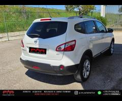 Nissan Qashqai 2.0 dCi DPF Tekna 7 posti - 4