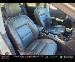Nissan Qashqai 2.0 dCi DPF Tekna 7 posti - 8