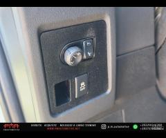 Nissan Qashqai 2.0 dCi DPF Tekna 7 posti - 16