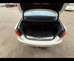 Audi A8 4.2 V8 TDI quattro tiptronic - - 27