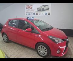 Toyota Yaris Hybrid/benzina unico prop 2015 cambio - 9