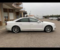 Audi A8 4.2 V8 TDI quattro tiptronic - - 18