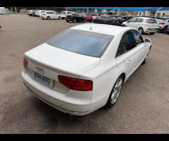 Audi A8 4.2 V8 TDI quattro tiptronic - - 23