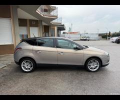 Lancia Delta 2.0 MJT DPF Executive - 11