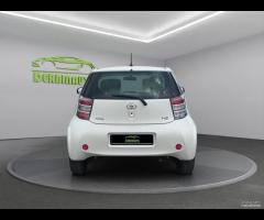 Toyota iQ 1.0 CVT Lounge