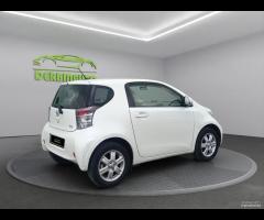 Toyota iQ 1.0 CVT Lounge - 6