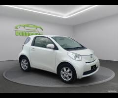 Toyota iQ 1.0 CVT Lounge - 8