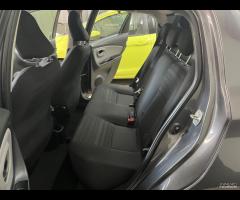 Toyota Yaris 1.0 5 porte Lounge gpl 2016 - 11