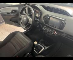 Toyota Yaris 1.0 5 porte Lounge gpl 2016 - 13