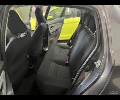 Toyota Yaris 1.0 5 porte Lounge gpl 2016 - 18