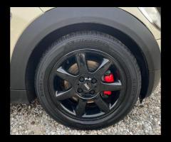Mini Cooper D Clubman 1.6 16V - 12