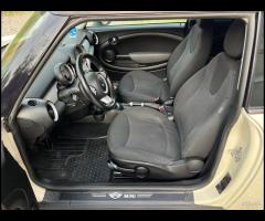 Mini Cooper D Clubman 1.6 16V - 14