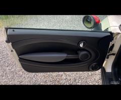 Mini Cooper D Clubman 1.6 16V - 22