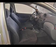 Toyota Yaris 1.0 ben.unico prop 57.000km 2002 - 9