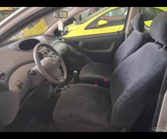 Toyota Yaris 1.0 ben.unico prop 57.000km 2002 - 13