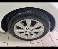 Hyundai i20 1.4 CRDi 5p. Sound Edition 2012 - 7
