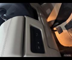 Land Rover DISCOVERY SPORT 2.0 TD4 - 13