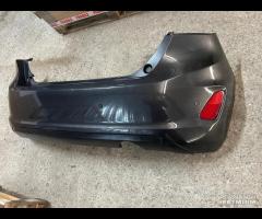 Paraurti posteriore ford fiesta mk7 mk8 2017-2023