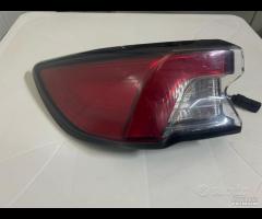 Fanale luce posteriore dx sx ford kuga 2019-2025 - 7