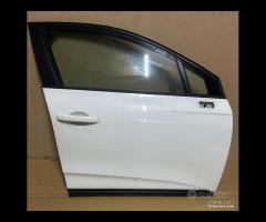 Porta anteriore posteriore renault clio 5 2022