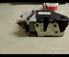 Serratura porta anter poster dx sx hyundai tucson